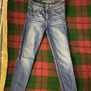 Size 2 American Eagle Outfitters skinny jeggings!